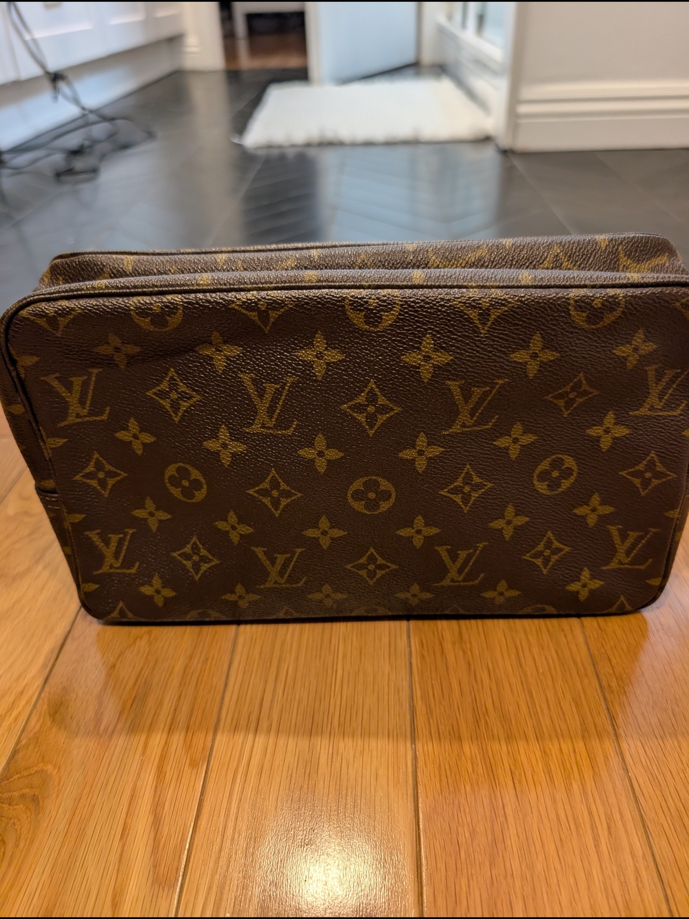 Louis Vuitton Trousse 28 Monogram Brown Canvas Travel